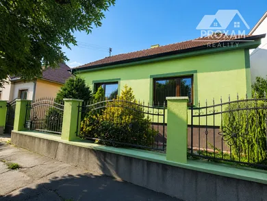 Houses for sale, 4-room in Lučenec · €269,000