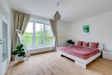 Domy na predaj 4-izbový, Kuchyňa · €275 000
