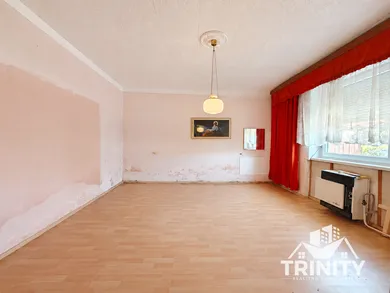 Na predaj 3-izbový dom, 90 m², Šurany, Kostolný sek