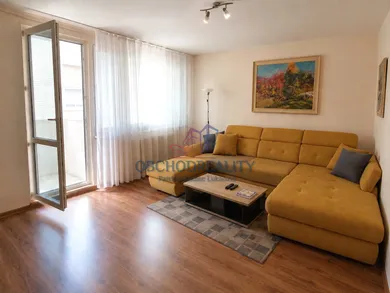 Na predaj 3-izbový byt, 68 m², Michalovce, Jána Švermu