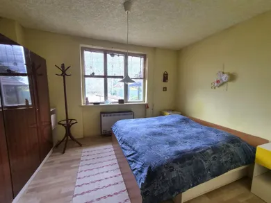 Na predaj 3-izbový dom, 89 m², Ilava, Sládkovičova