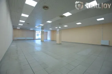 Lokale komercyjne na wynajem, Topoľčany · €2258