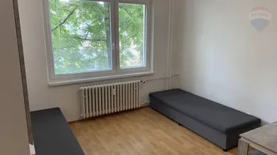 Na prenájom 1-izbový byt, 36 m², Martin, Zvolenská