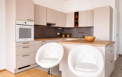 Na predaj 6-izbový dom, 408 m², Ivanka pri Dunaji, Pri jazere