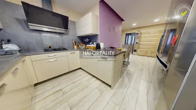 Na predaj 4-izbový byt, 84 m², Rimavská Sobota