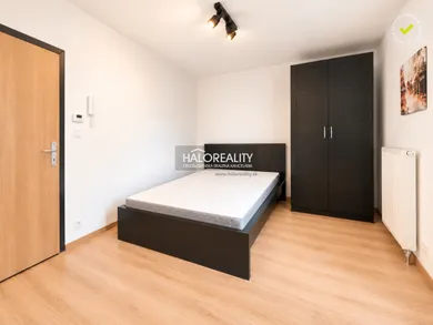 Na predaj 1-izbový byt, 21 m², Bratislava-Petržalka, Antolská
