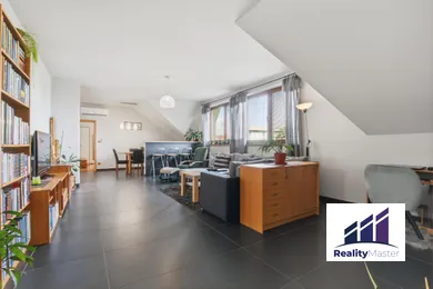 Na predaj 4-izbový byt, 141 m², Pezinok, Trnavská