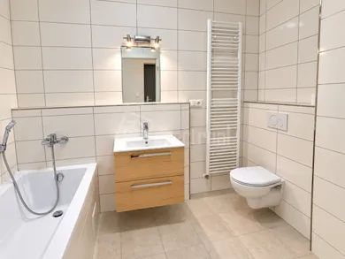 Na predaj 2-izbový byt, 42 m², Galanta, Karola Duchoňa