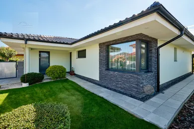 Na predaj 3-izbový dom, 430 m², Bernolákovo