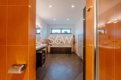 Na predaj 5-izbový byt, 80 m², Bratislava-Karlova Ves