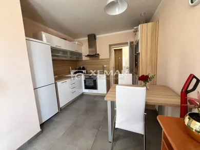 Na predaj 1-izbový byt, 47 m², Banská Bystrica