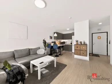 Na prenájom 2-izbový byt, 44 m², Bratislava-Ružinov, Hraničná