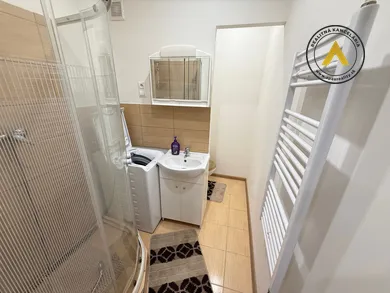 Na prenájom 1-izbový byt, 32 m², Hlohovec, Podzámska
