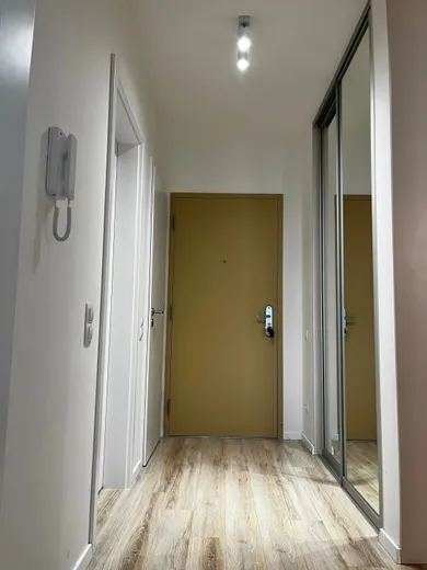 Na predaj 2-izbový byt, 49 m², Bratislava-Devínska Nová Ves