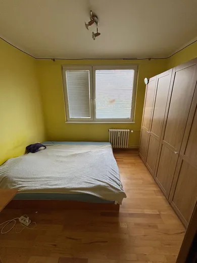 Na prenájom 3-izbový byt, 72 m², Sereď, D. Štúra