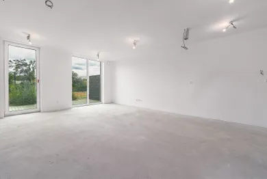Na predaj 5-izbový dom, 114 m², Chorvátsky Grob, Hlboká cesta