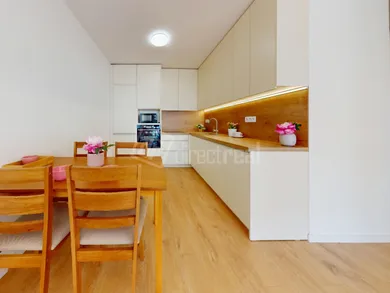 Na prenájom 2-izbový byt, 60 m², Sereď, Tulipánová