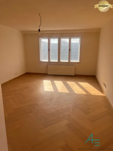 Na prenájom 4-izbový dom, 300 m², Lozorno, Zohorská