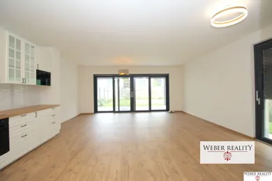 Na prenájom 5-izbový dom, 155 m², Weingartenweg