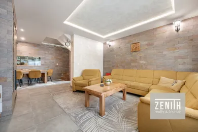 Na predaj 5-izbový dom, 140 m², Veľký Meder, Petőfiho Ulica