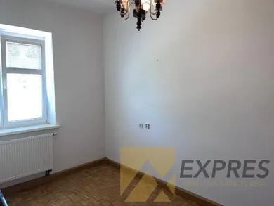 Na prenájom 2-izbový byt, 54 m², Handlová