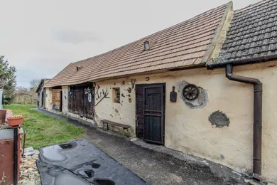 Na predaj dom v Bratislava-Záhorská Bystrica · €410 000 · Pôvodný stav