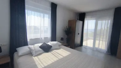 Na predaj 1-izbový dom, 130 m²