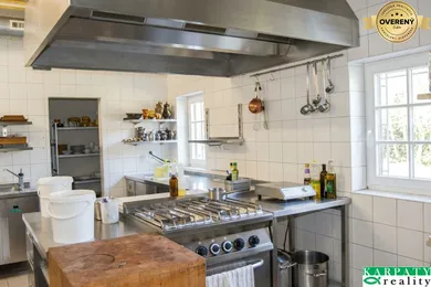 Na predaj objekt, 602 m², Košariská