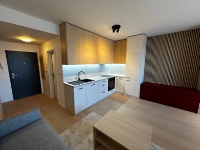 Na prenájom 1-izbový byt, 41 m², Trnava, Ulica gen. Goliána