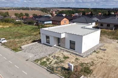 Na predaj 4-izbový dom, 131 m², Suchá nad Parnou
