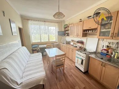 Na predaj 3-izbový dom, 200 m², Hlohovec, Koperníkova