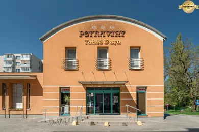 Lokale komercyjne na sprzedaż, Trnava · €1 547 000