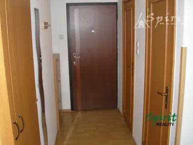 Na prenájom 1-izbový byt, 35 m², Bratislava-Dúbravka, Kpt. Rašu