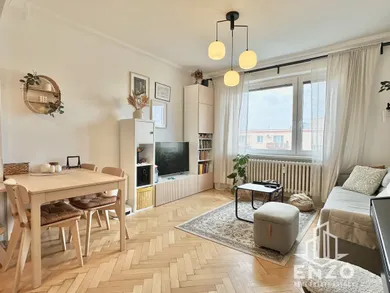 Na predaj 3-izbový byt, 60 m², Bratislava-Ružinov, Sklenárova