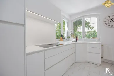 Na predaj 4-izbový dom, 360 m², Piešťany, Panenská