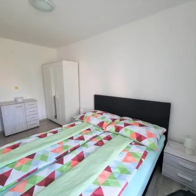 Na prenájom 2-izbový byt, 52 m², Malacky, 1. mája