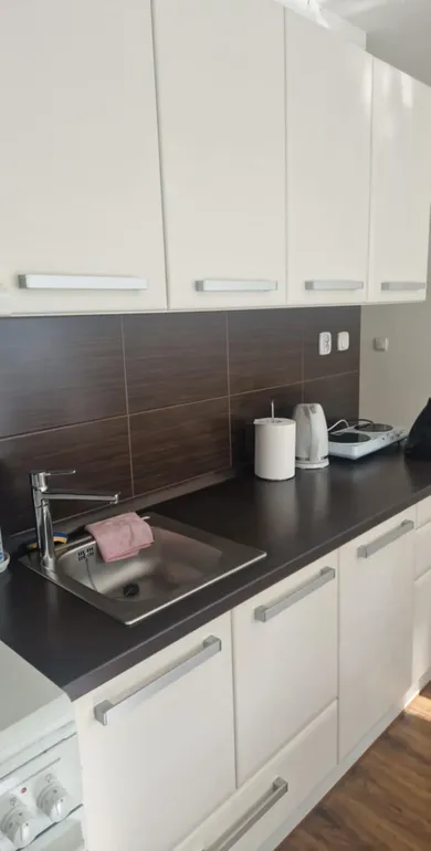 Na prenájom 1-izbový byt, 37 m², Brezno, Československej armády