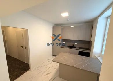 Na prenájom 1-izbový byt, 44 m², Nitra, Mostná