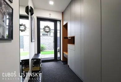 Na predaj dom v Poprad · €419 900 · Novostavba