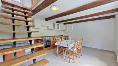 Na predaj 4-izbový rekreačný dom, 356 m², Bratislava-Rača