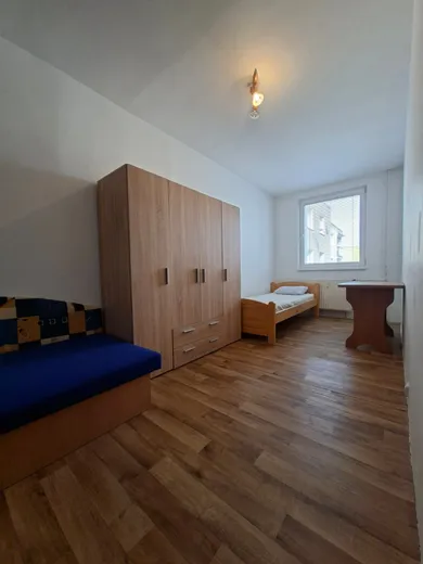 Mieszkania na wynajem, 2-pokojowe, Piešťany · €560