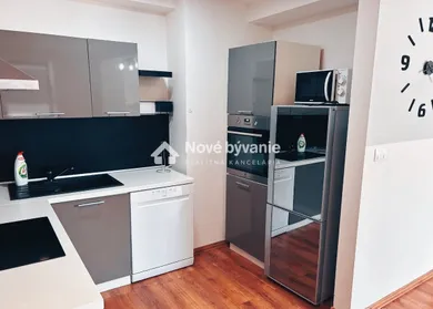Na predaj 2-izbový byt, 54 m², Snina