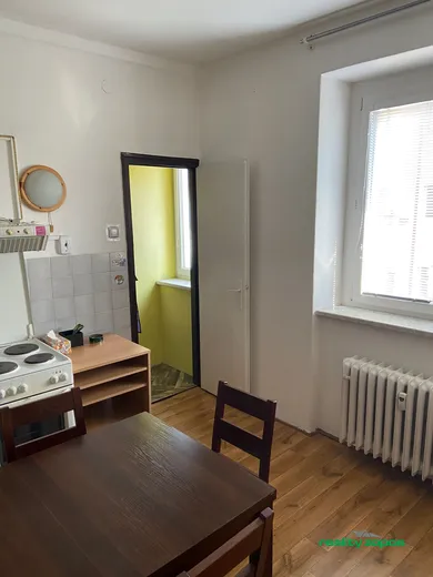 Na predaj 1-izbový byt, 52 m², Púchov, 1. mája