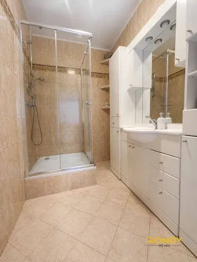 Na predaj 3-izbový byt, 76 m², Topoľčany, Podjavorinskej