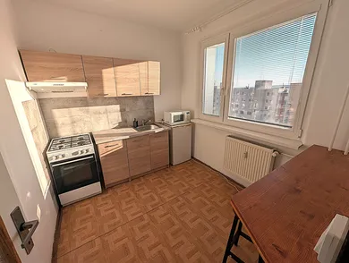 Na predaj 1-izbový byt, 39 m², Košice-Sídlisko Ťahanovce, Viedenská
