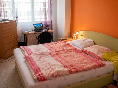 Na prenájom 2-izbový byt, 62 m², Bratislava-Rača, Karpatské námestie