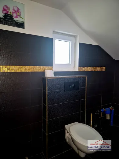 Na predaj 4-izbový dom, 100 m², Šurany