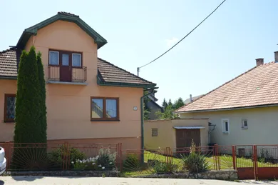 Na predaj 5-izbový dom, 180 m², Odorín