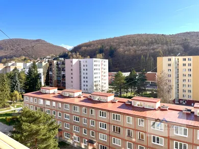 Na predaj 2-izbový byt, 46 m², Trenčianske Teplice, Štvrť SNP