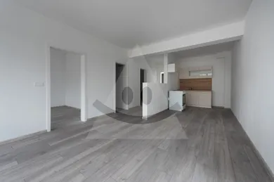 Byty na prenájom 2-izbový, Vrútky · €500